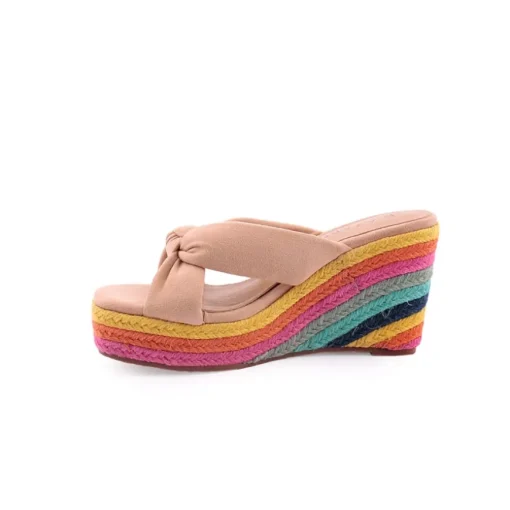 Chinelo AZAREY