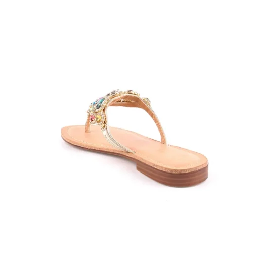 Chinelo AZAREY
