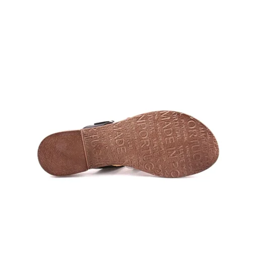Chinelo BC