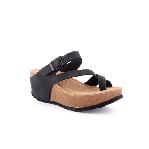 Chinelo GUTTEN