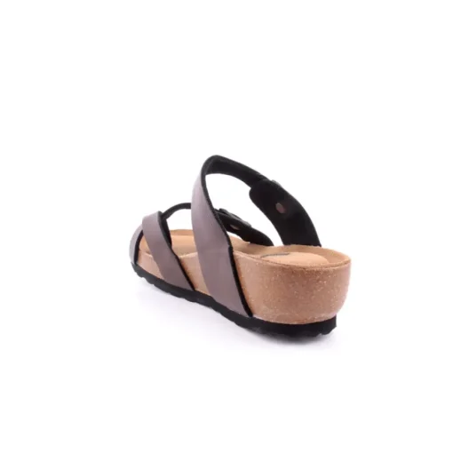 Chinelo GUTTEN