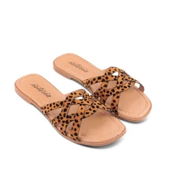 Chinelo ISTERIA
