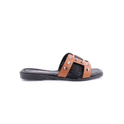 Chinelo ISTERIA