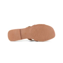 Chinelo ISTERIA