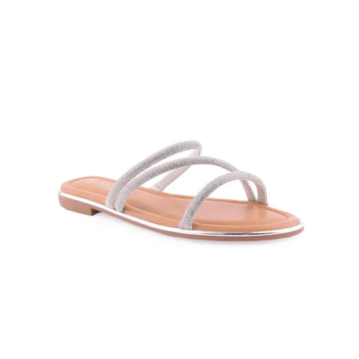 Chinelo LAPIERCE