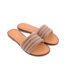 Chinelo LAPIERCE