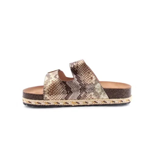 Chinelo LAPIERCE
