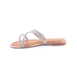 Chinelo LAPIERCE