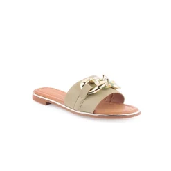 Chinelo LAPIERCE