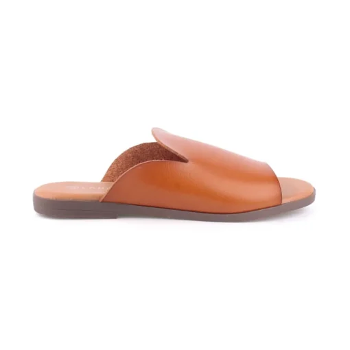 Chinelo LAPIERCE
