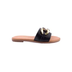 Chinelo LAPIERCE
