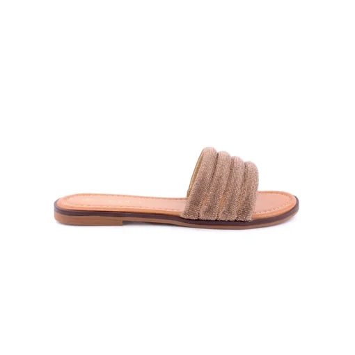 Chinelo LAPIERCE