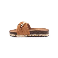 Chinelo LAPIERCE