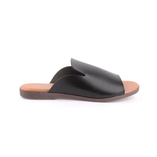 Chinelo LAPIERCE
