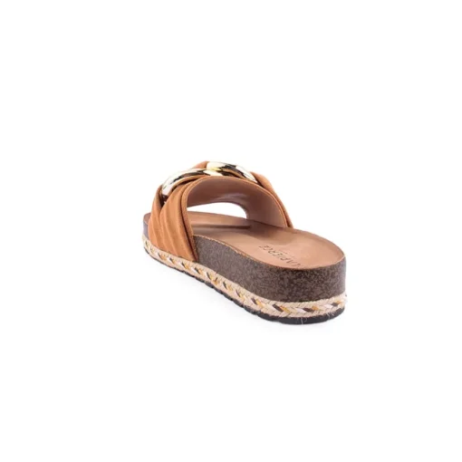 Chinelo LAPIERCE