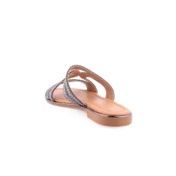 Chinelo LAPIERCE