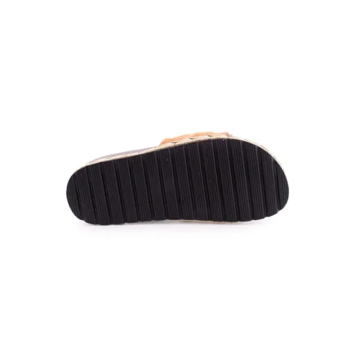 Chinelo LAPIERCE