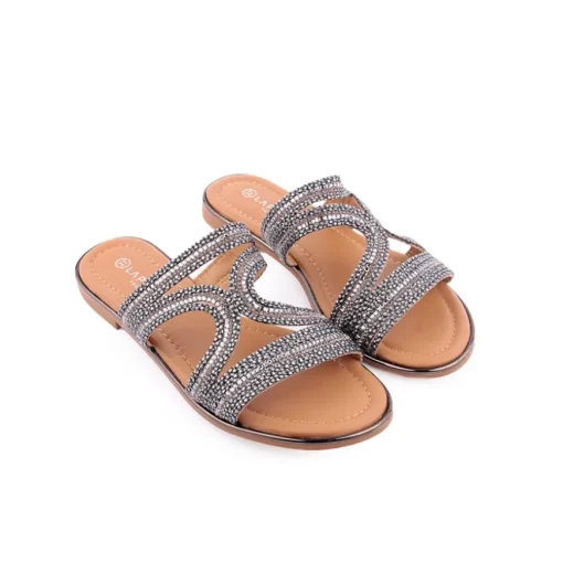 Chinelo LAPIERCE