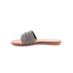 Chinelo LAPIERCE