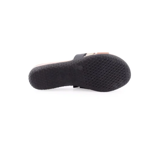 Chinelo MODARE