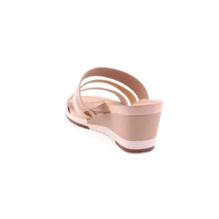 Chinelo MODARE