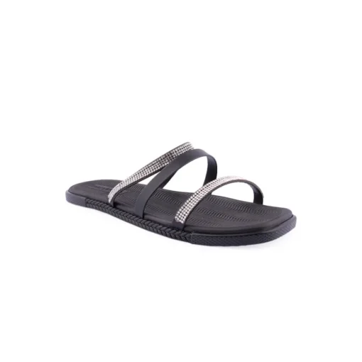 Chinelo MOLECA