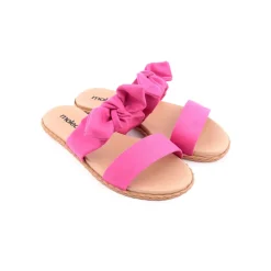Chinelo MOLECA