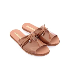 Chinelo MOLECA