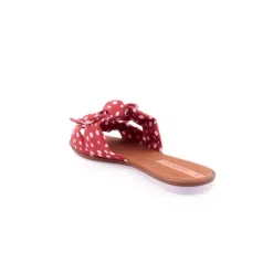 Chinelo MOLECA