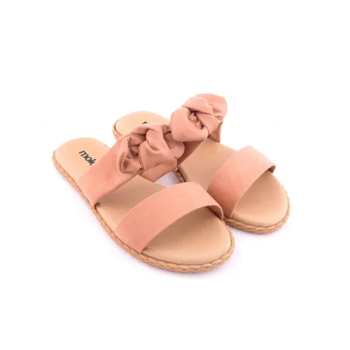 Chinelo MOLECA