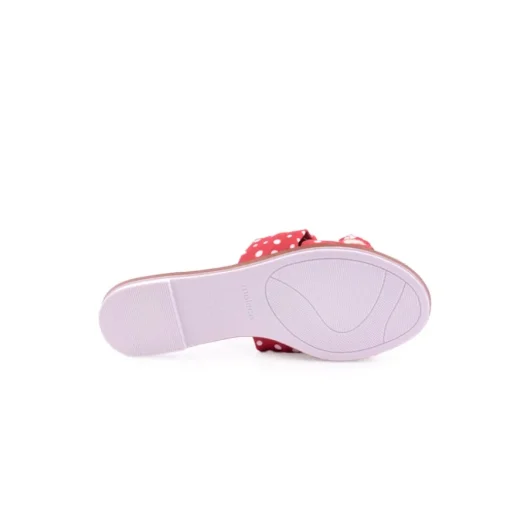 Chinelo MOLECA