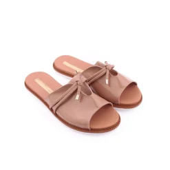 Chinelo MOLECA