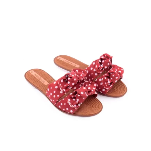 Chinelo MOLECA