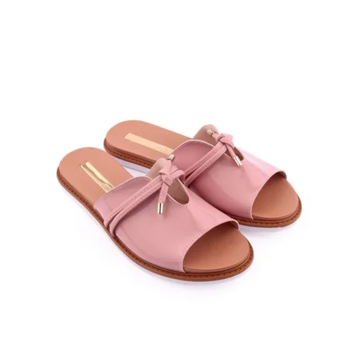 Chinelo MOLECA
