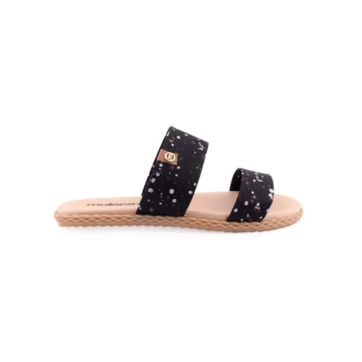 Chinelo MOLECA