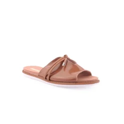 Chinelo MOLECA