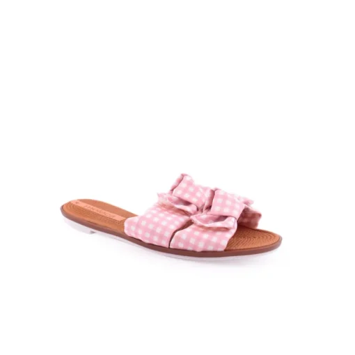 Chinelo MOLECA