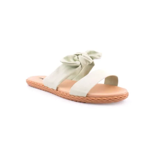 Chinelo MOLECA
