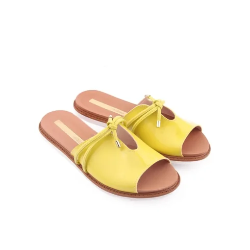 Chinelo MOLECA