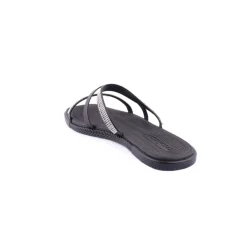 Chinelo MOLECA