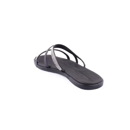 Chinelo MOLECA