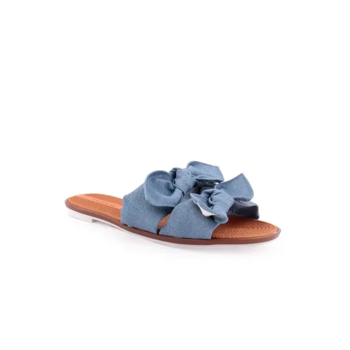 Chinelo MOLECA