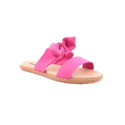 Chinelo MOLECA
