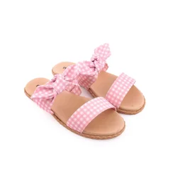 Chinelo MOLECA