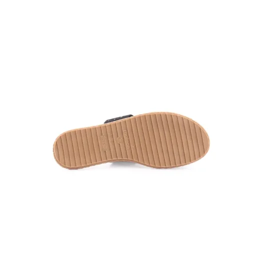 Chinelo MOLECA