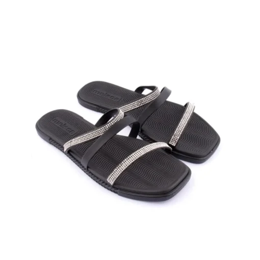 Chinelo MOLECA