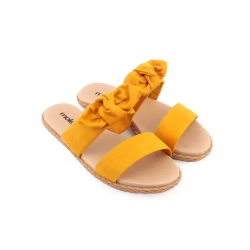 Chinelo MOLECA