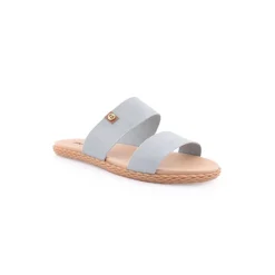 Chinelo MOLECA