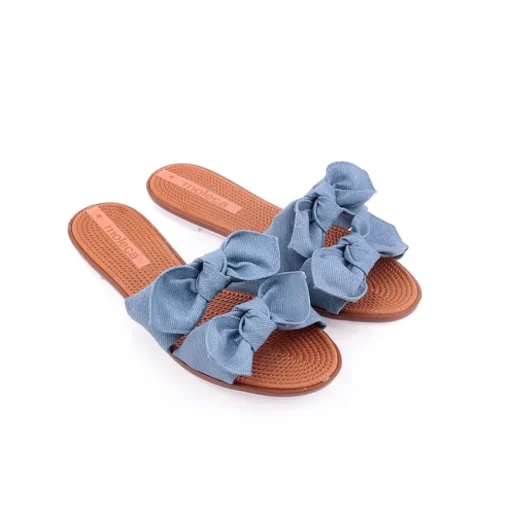 Chinelo MOLECA