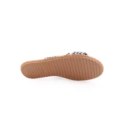 Chinelo MOLECA